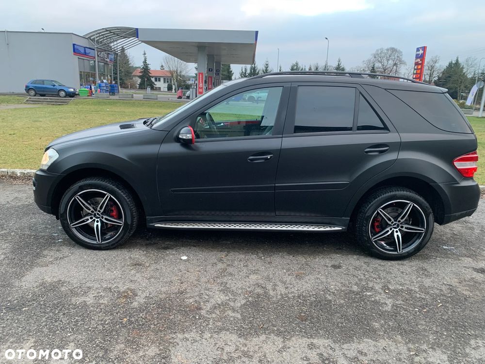 Mercedes-Benz ML - 15