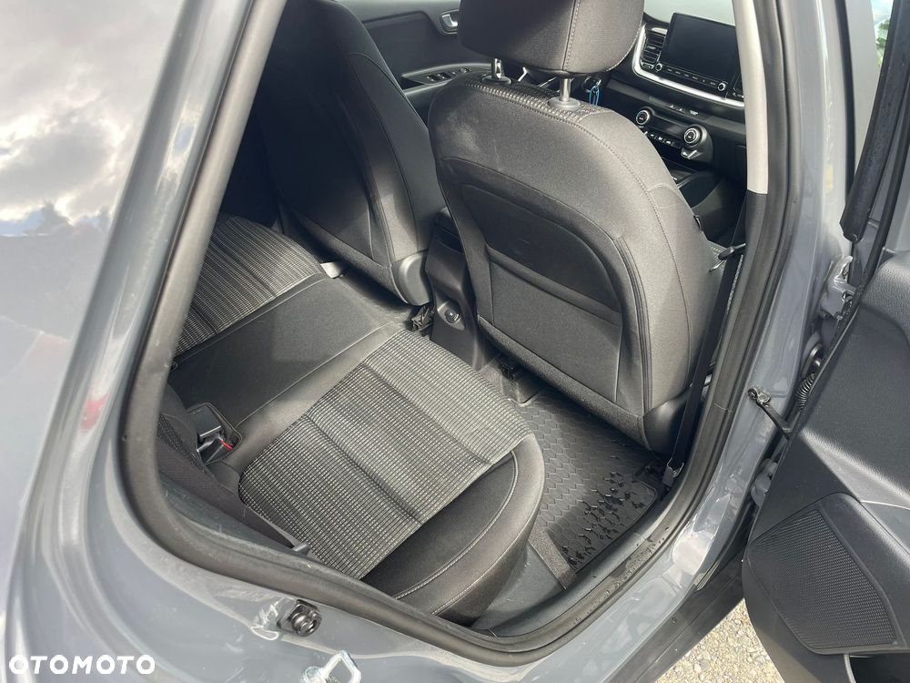 Kia Stonic 1.0 T-GDI 100 OPF Edition 7 - 10