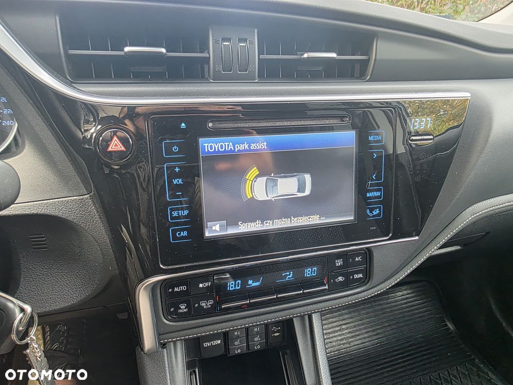 Toyota Corolla 1.6 Prestige - 19