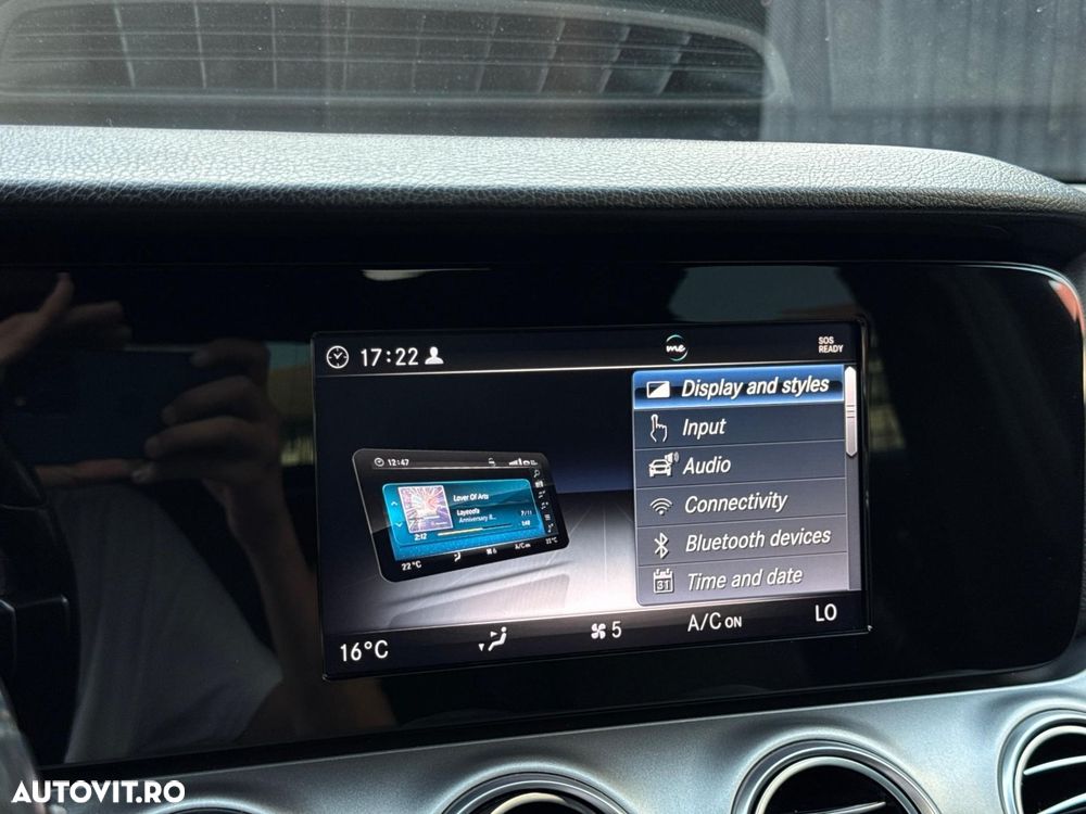 Mercedes-Benz E - 25