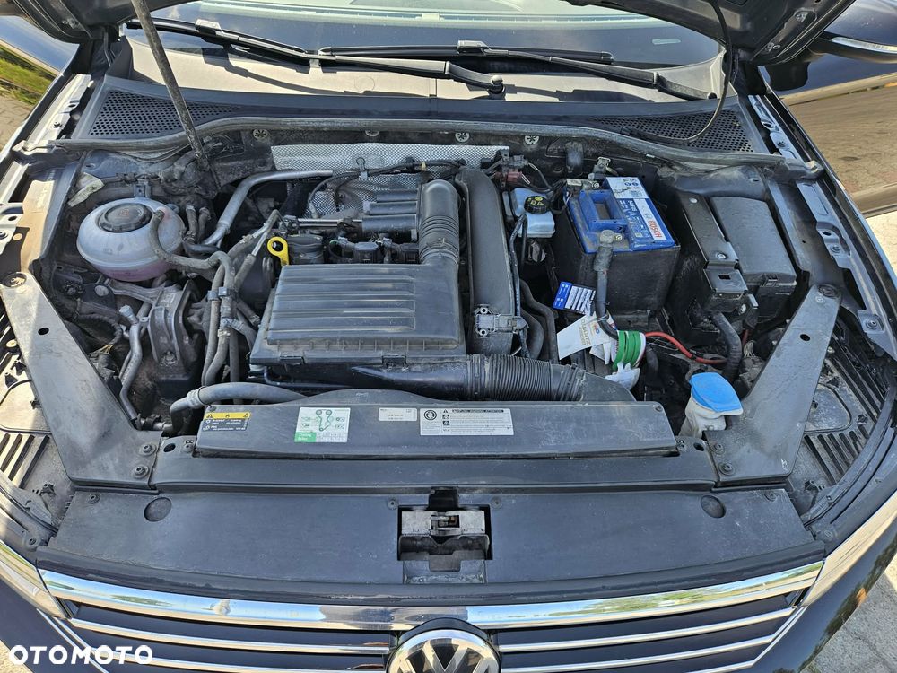 Volkswagen Passat - 10