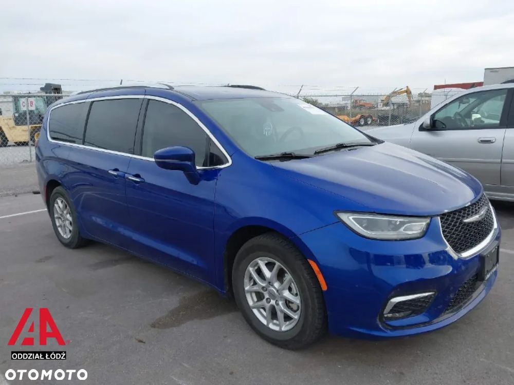 Chrysler Pacifica - 1