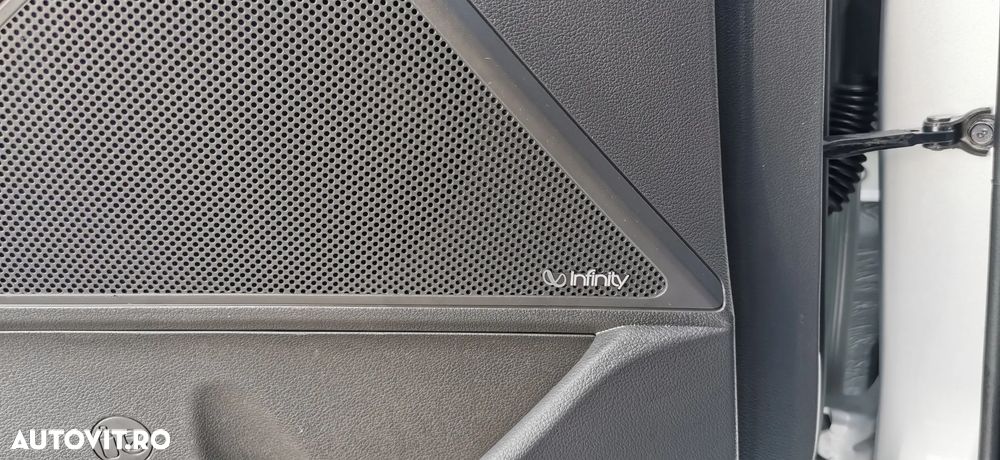 Hyundai IONIQ 1.6 GDI Premium - 30