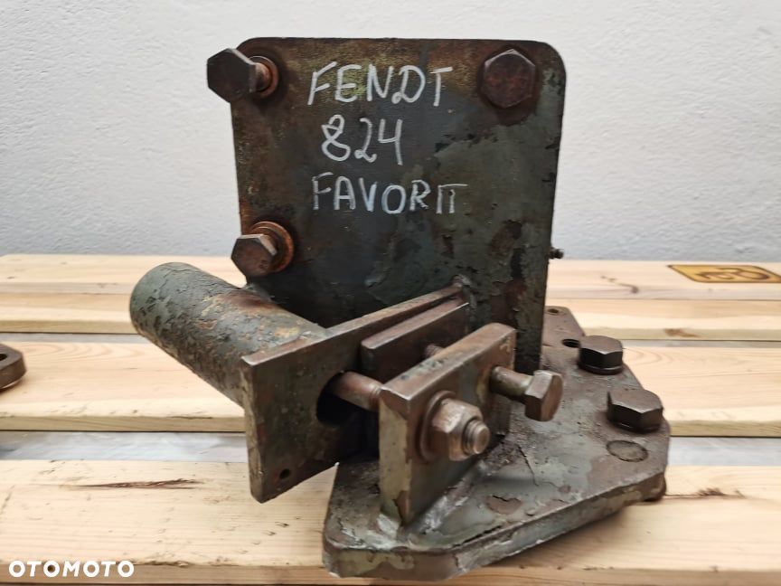 Fendt 926 Favorit {Stelaż błotnika} - 4