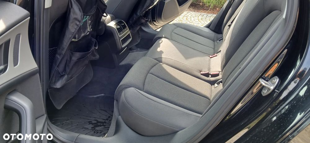Audi A6 Avant 2.0 TDI Ultra DPF S tronic - 5