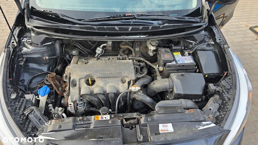 Kia Ceed 1.4 CVVT Dream-Team Edition - 15