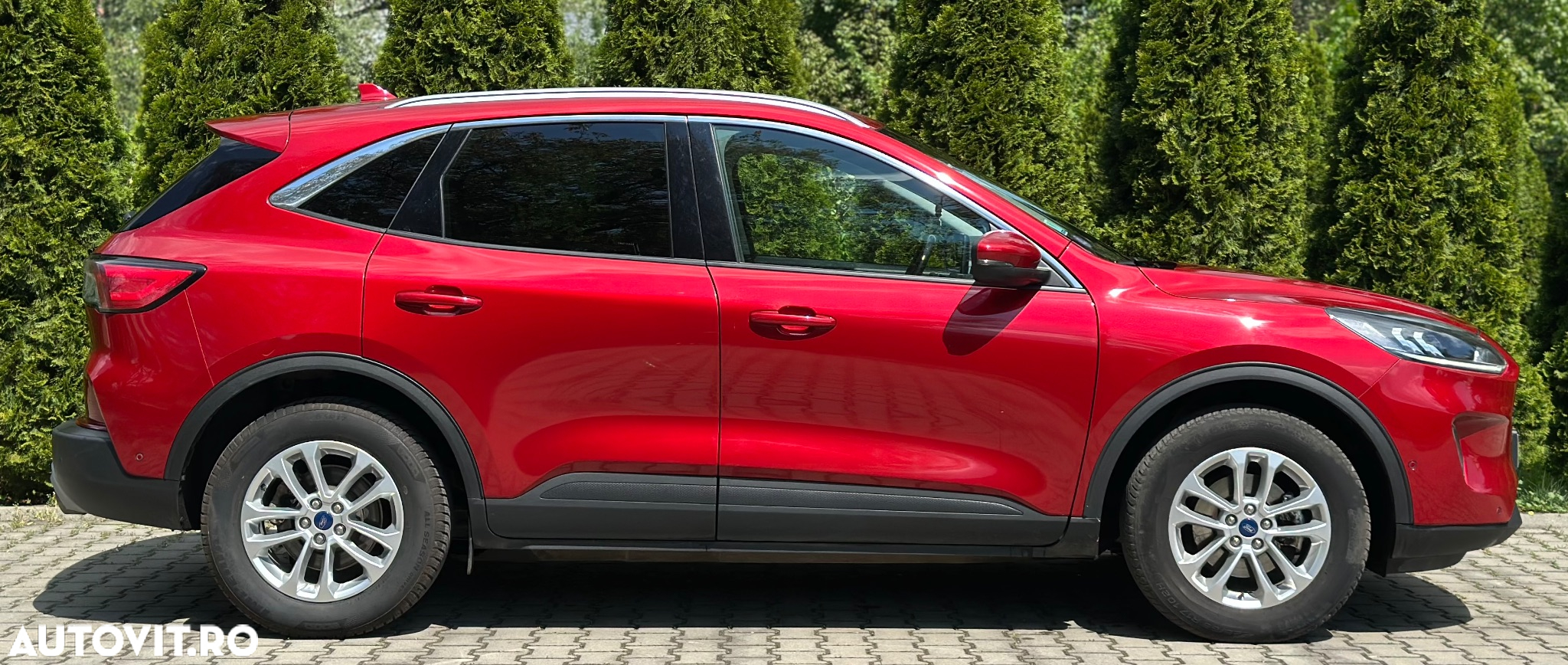 Ford Kuga 2.5 Duratec FHEV TITANIUM X - 3