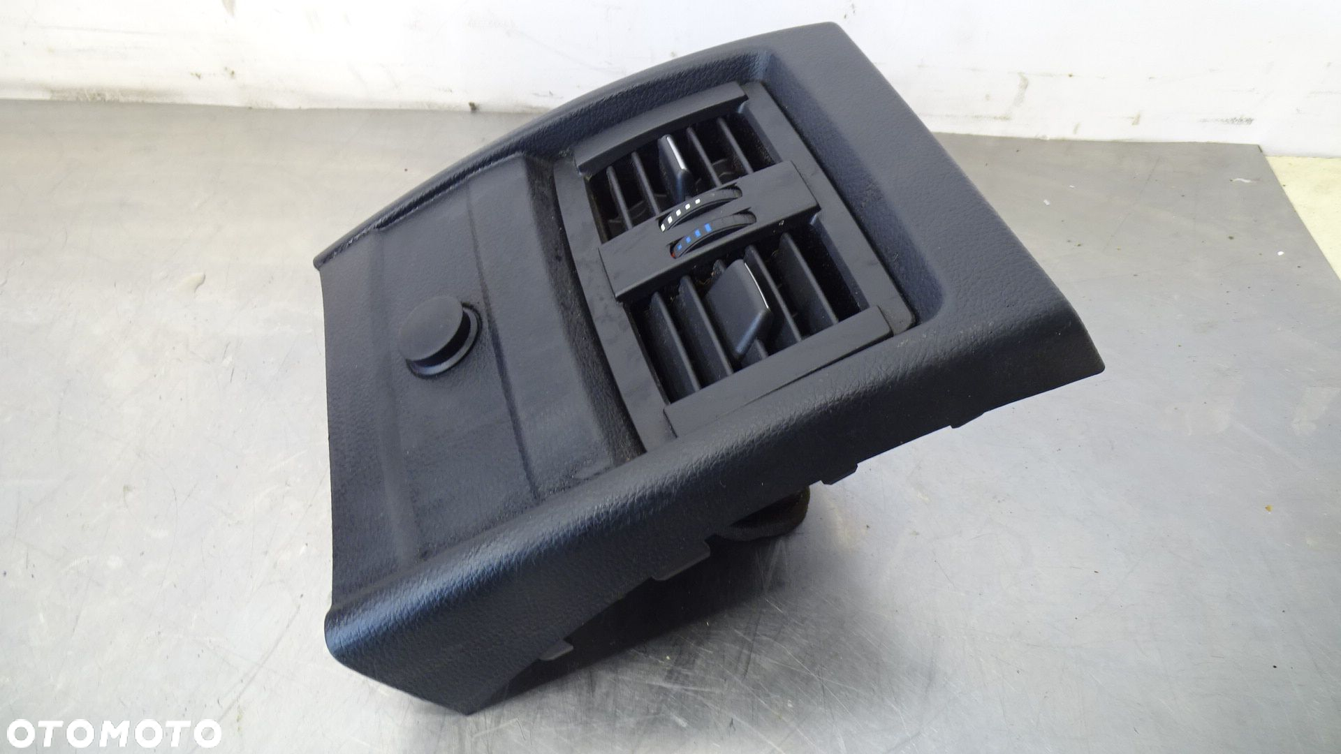 KRATKA NAWIEWU TYLNIA BMW F30 320D ED 64229207330 - 2