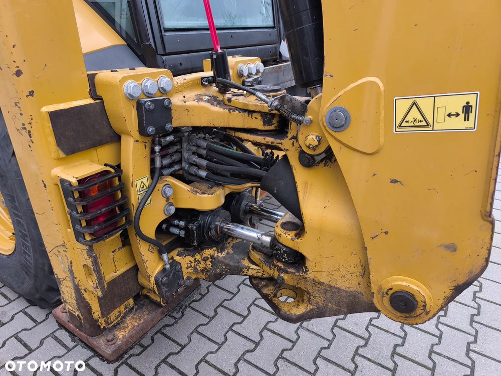 Caterpillar CAT 432F2 2015rok - 17