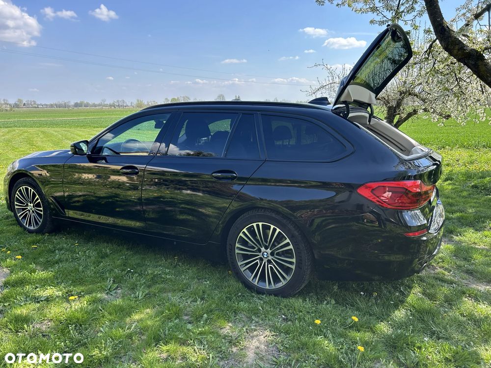 BMW Seria 5 520d xDrive Sport Line - 11