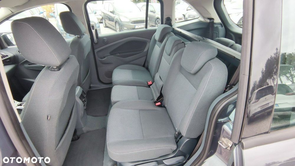Ford Grand C-MAX - 7
