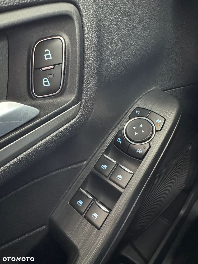 Ford Kuga 2.0 EcoBlue AWD ST-Line X - 22