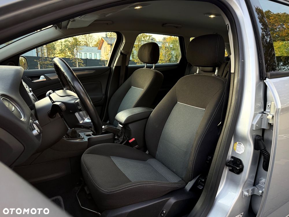 Ford Mondeo 2.0 TDCi Silver X - 25