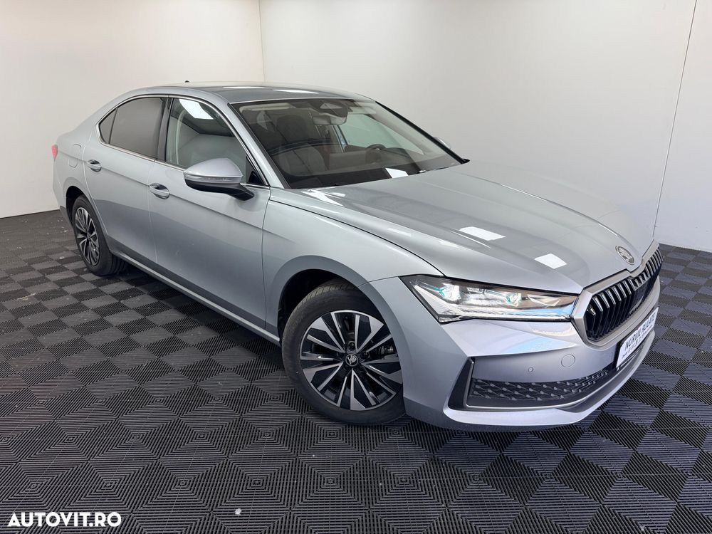 SKODA Superb 2025 — imagine 18