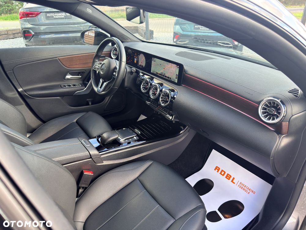 Mercedes-Benz CLA 200 7G-DCT Edition Progressive Line - 18