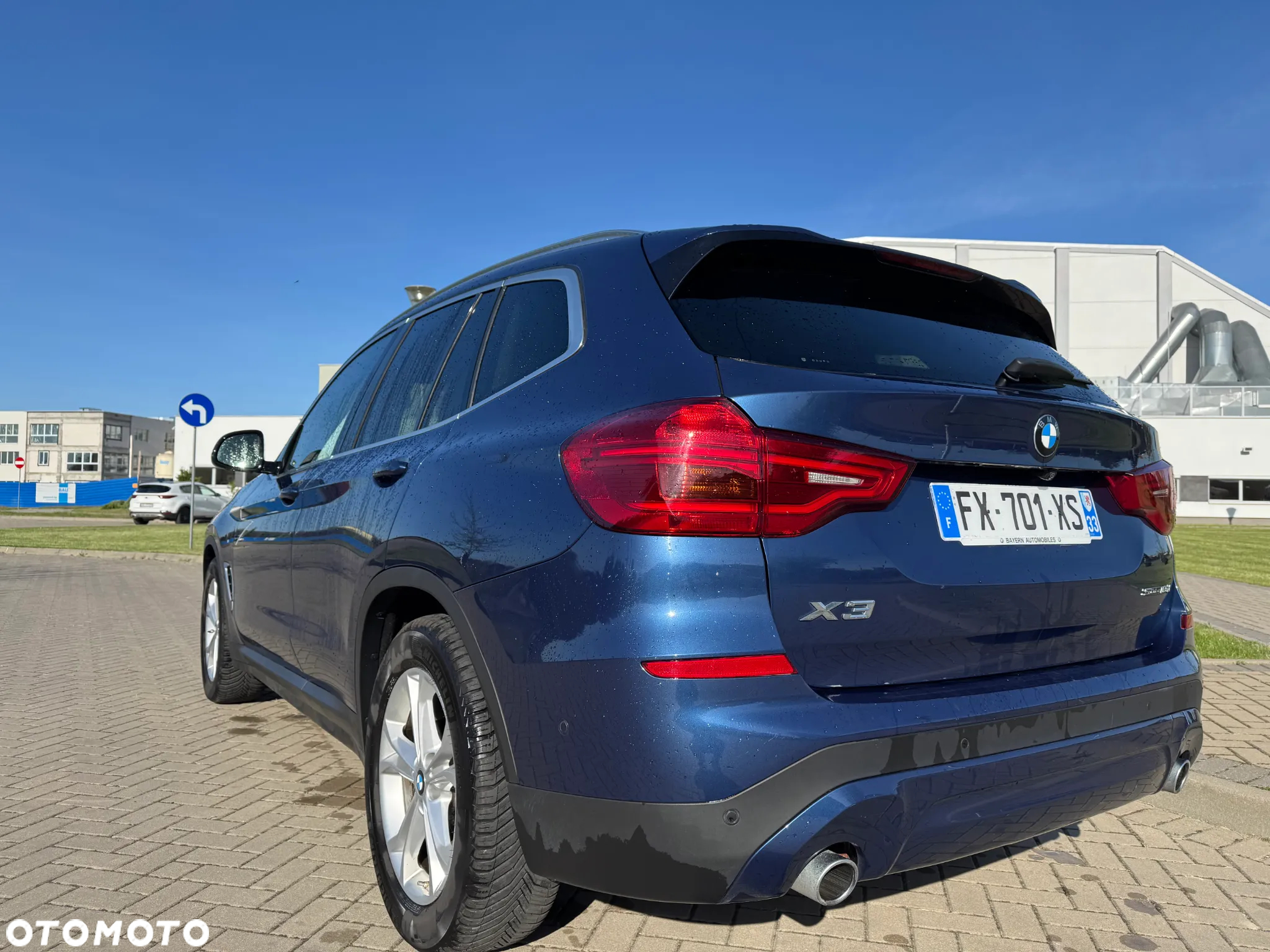 BMW X3 sDrive18d Business Edition - 16