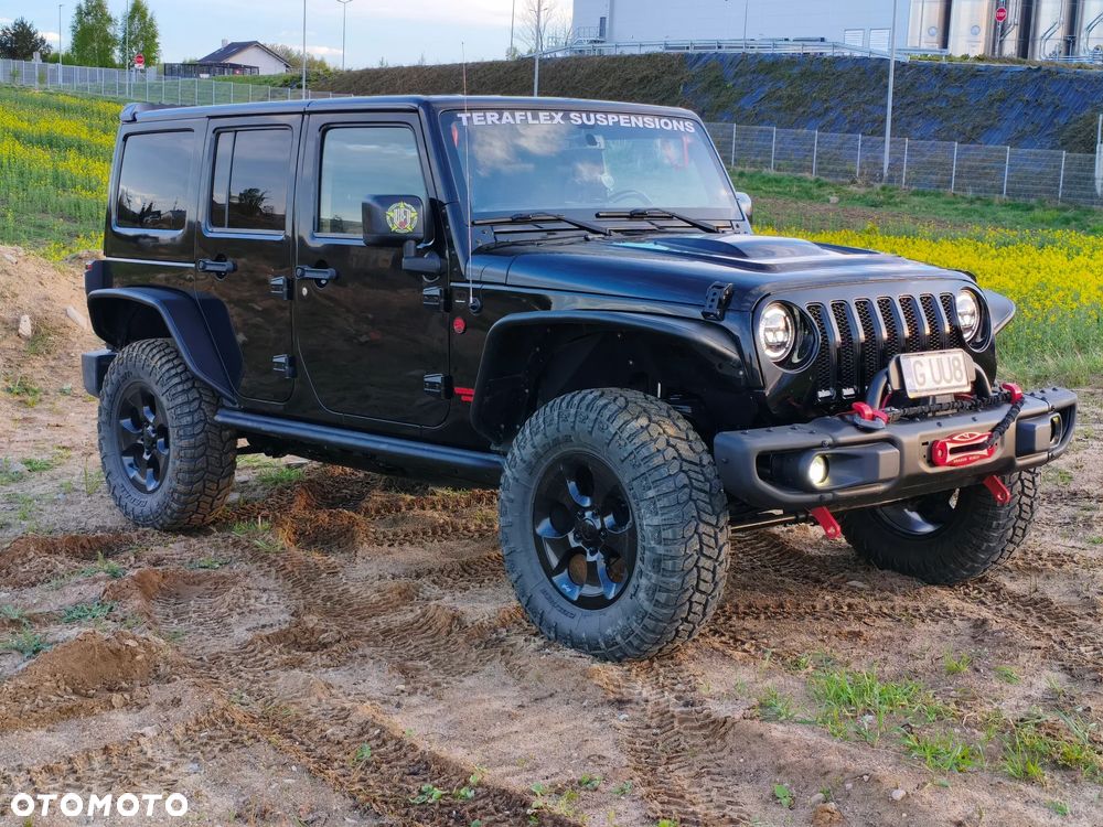 Jeep Wrangler 3.6 Unlim Sahara - 29