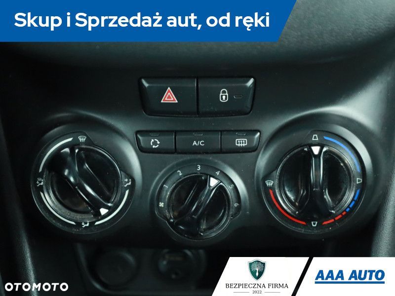 Peugeot 208 - 15