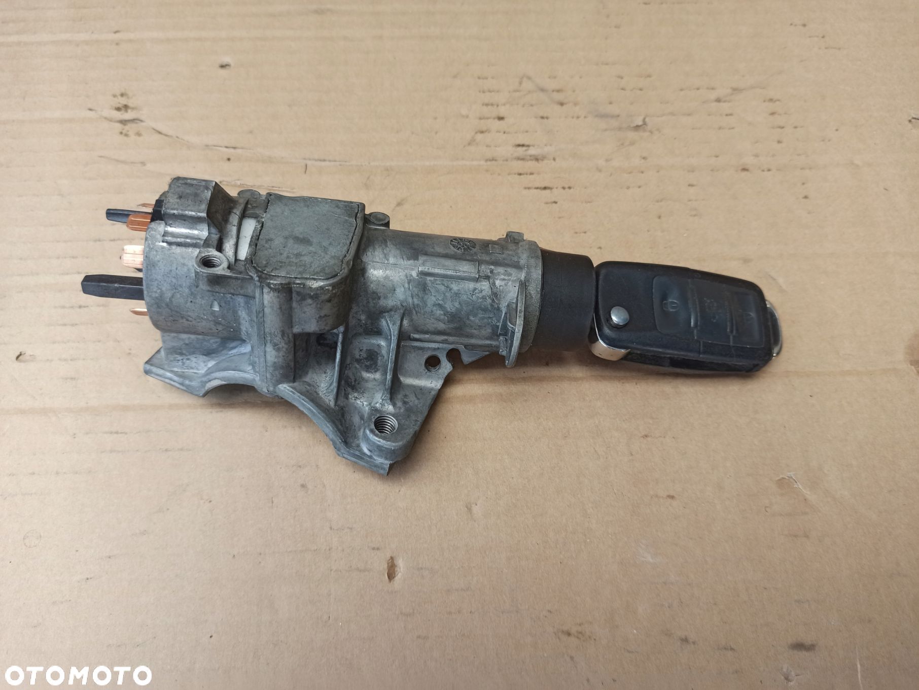 Stacyjka + kluczyk SEAT IBIZA IV 6J 4B0905851C EUR - 1