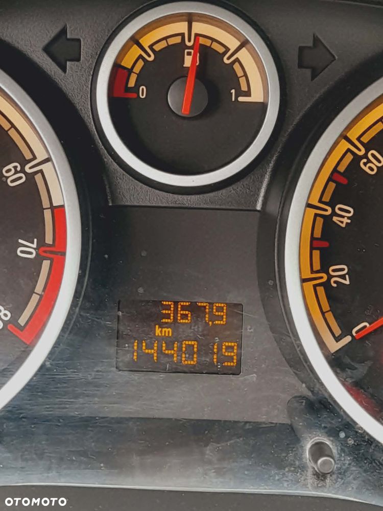 Opel Corsa 1.2 16V Enjoy - 5