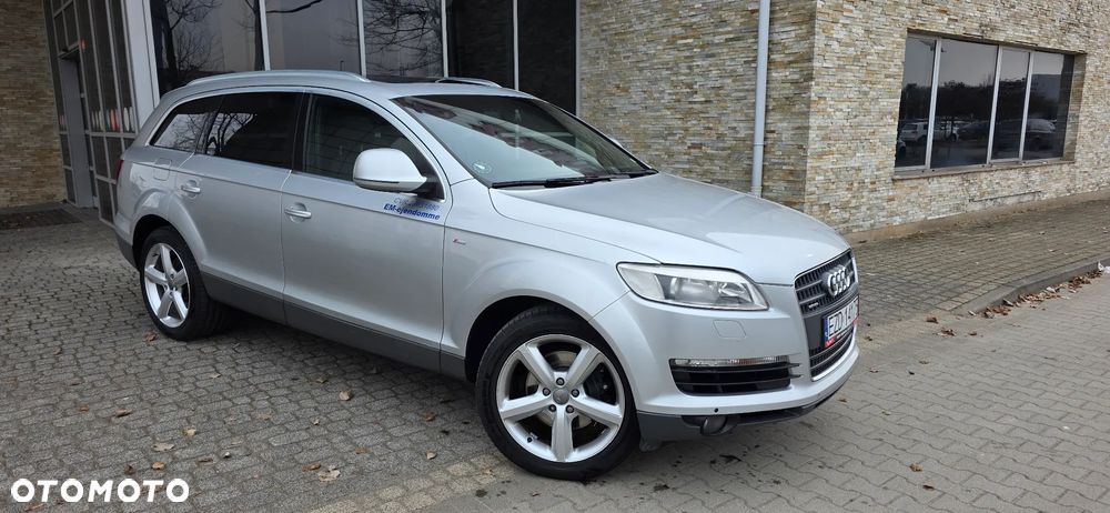 Audi Q7 - 7