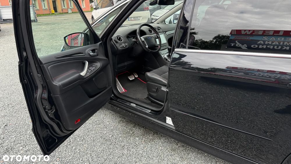 Ford S-Max - 19