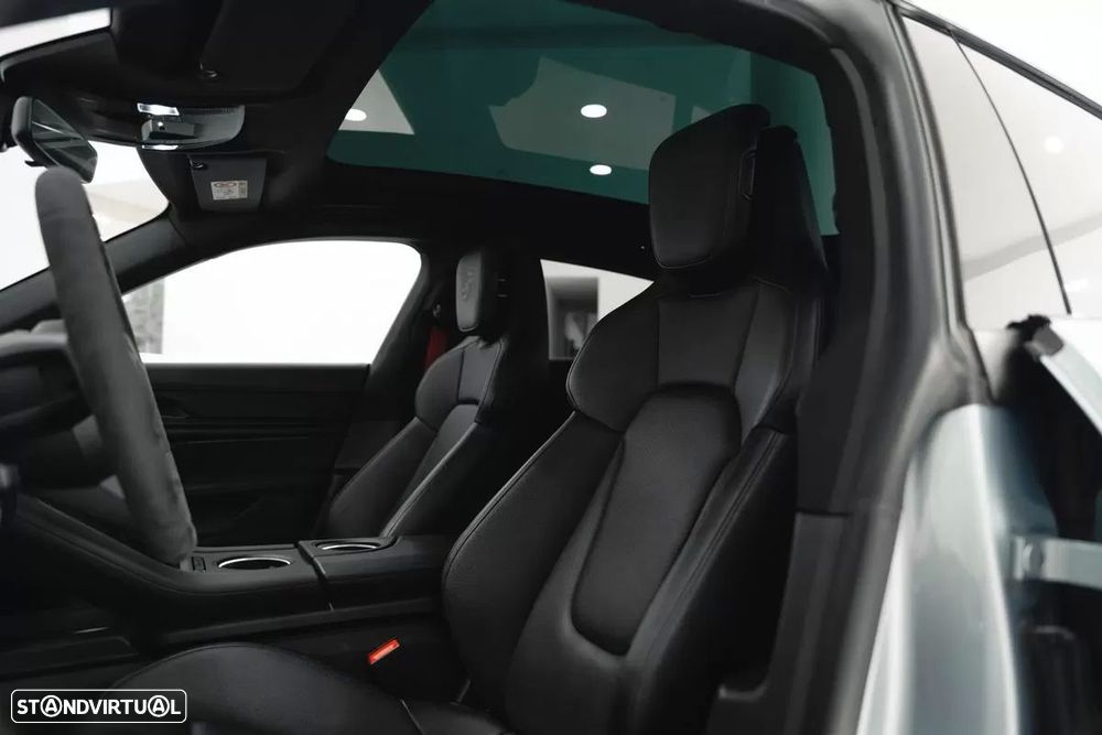 Porsche Taycan Sport Turismo 4S - 33
