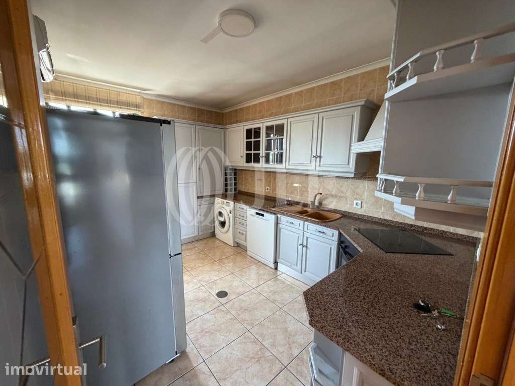 Apartamento T2 na Rua da Covinha, Pedroso, Vila Nova de Gaia - Grande imagem: 4/20