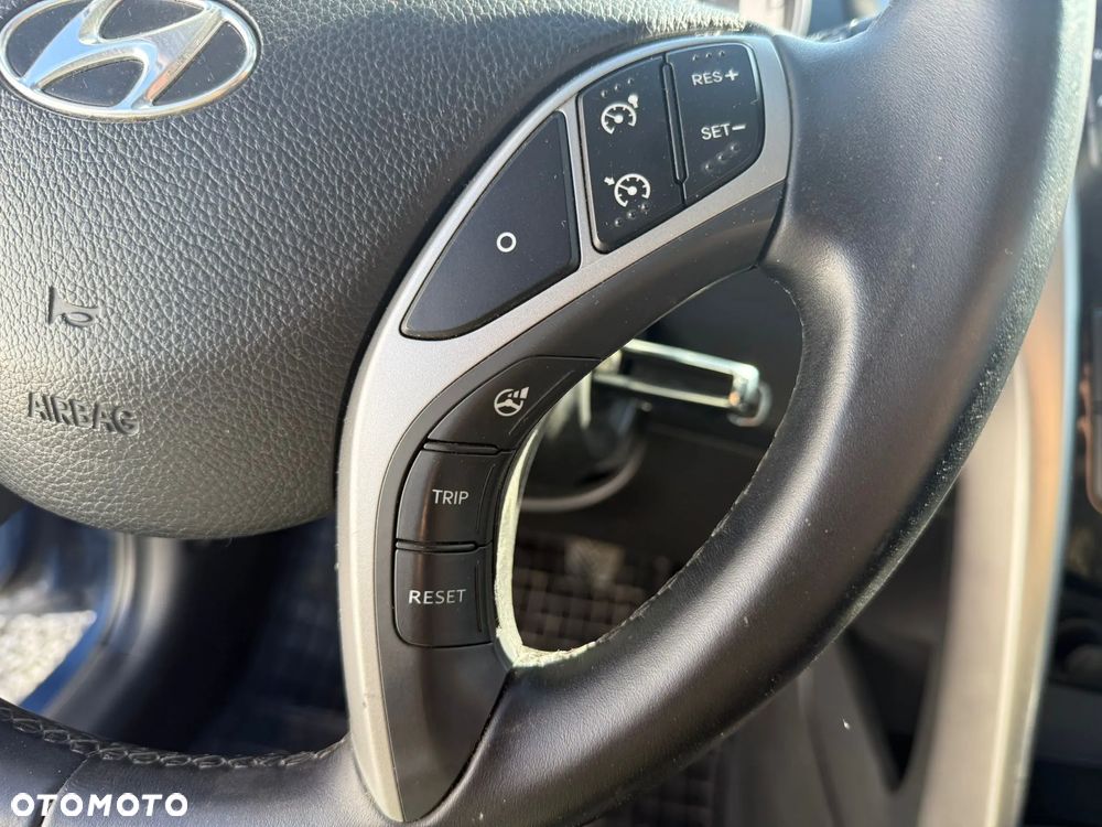 Hyundai i30 1.6 Classic - 23