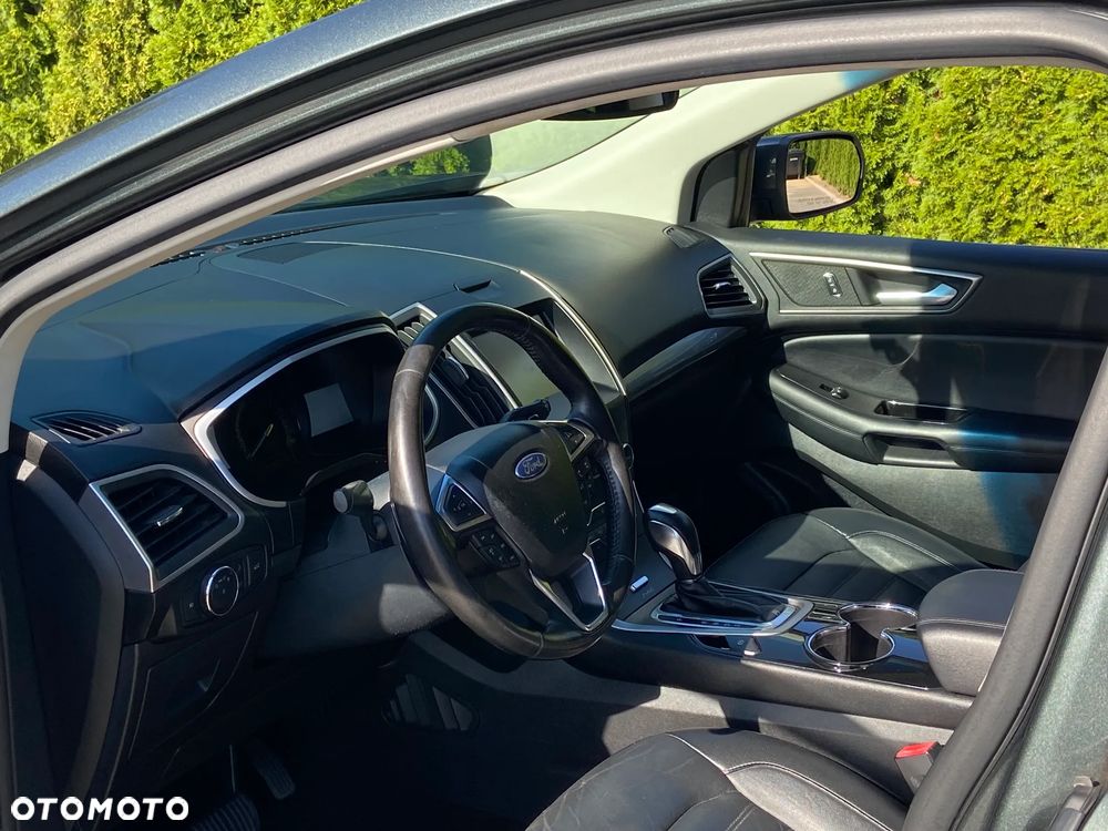 Ford Edge - 8