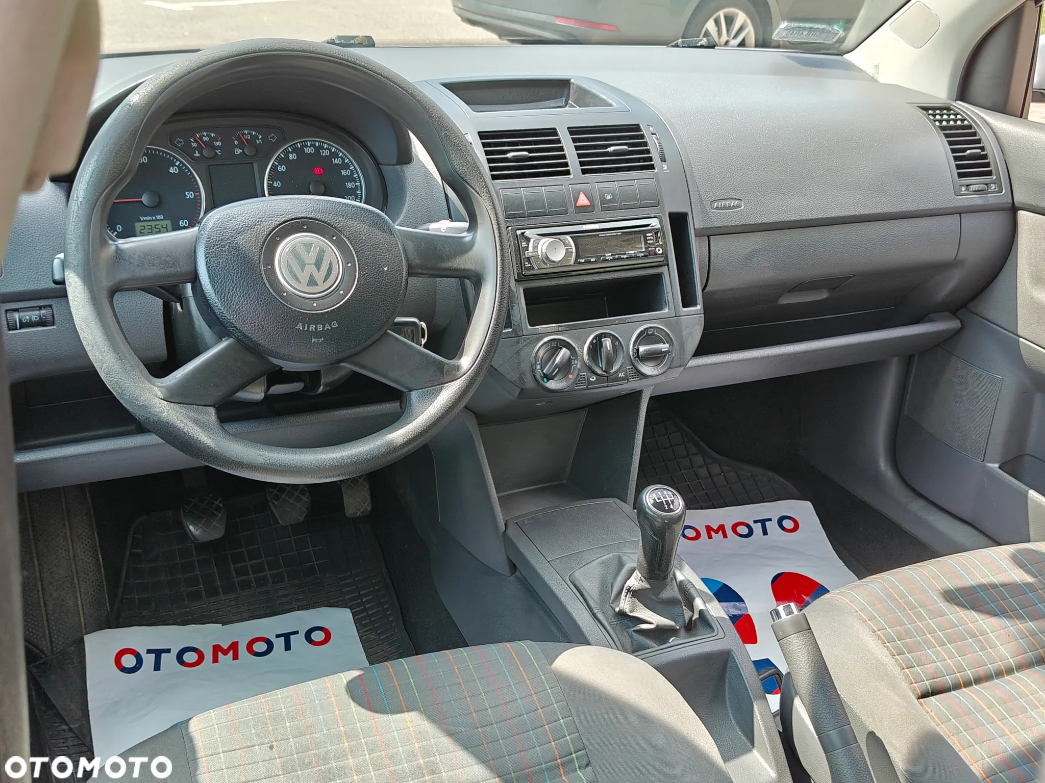 Volkswagen Polo 1.4 TDI Comfortline - 6