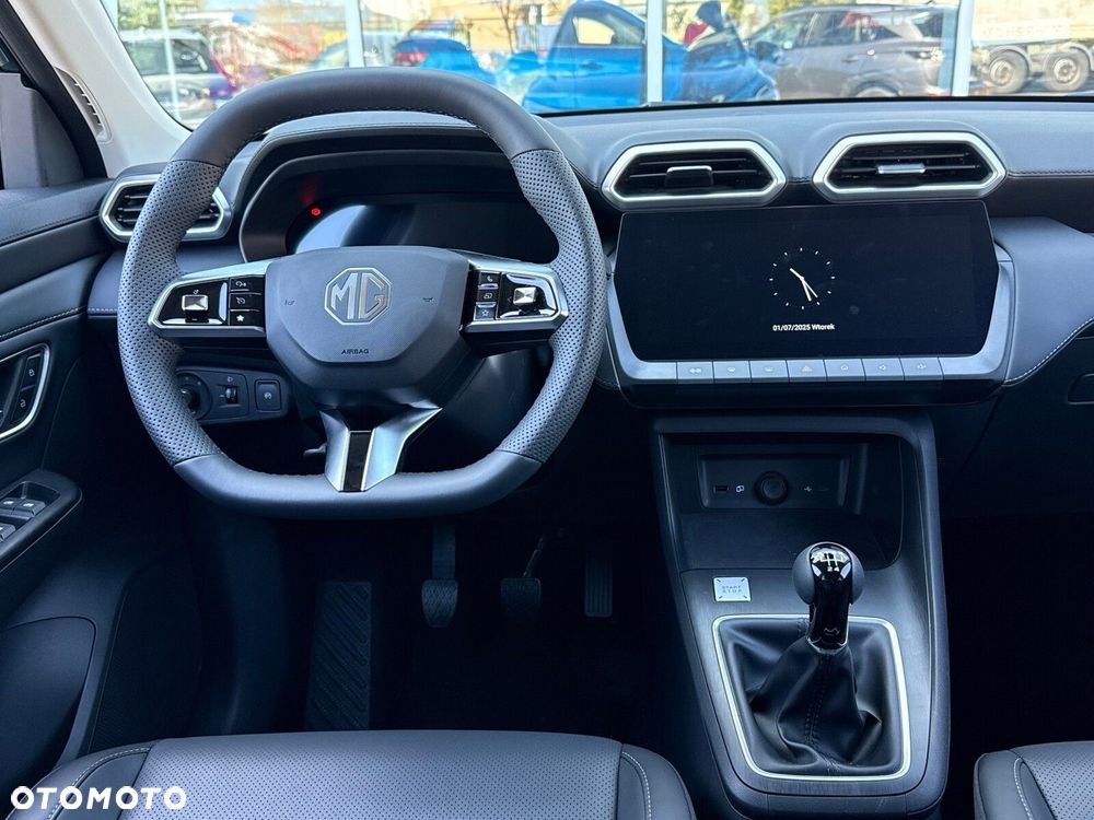 MG ZS - 11