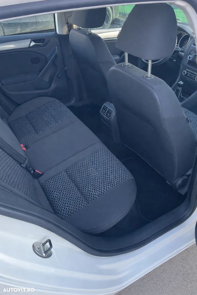 Volkswagen Golf 1.6 TDI DPF Style - 3