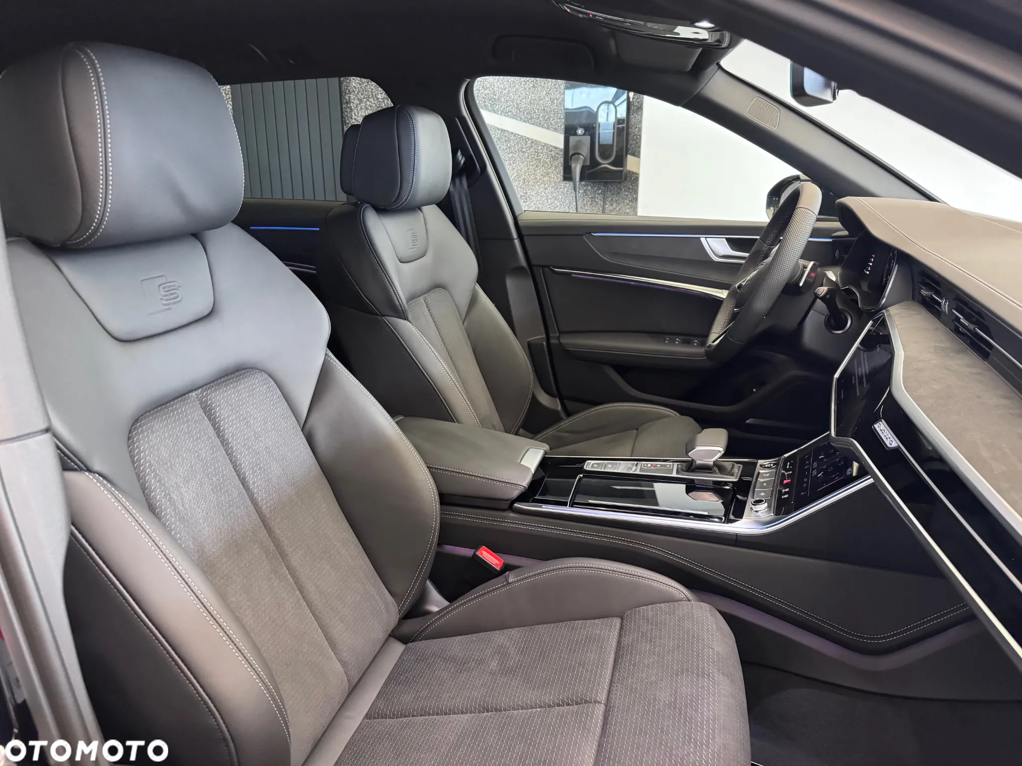 Audi A6 - 12