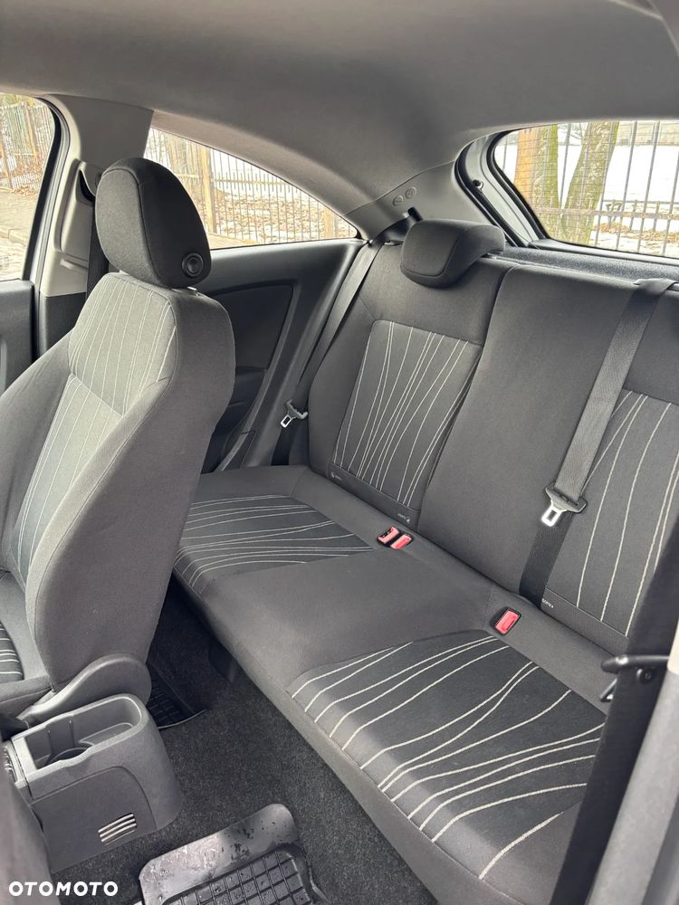 Opel Corsa 1.2 16V Enjoy - 12