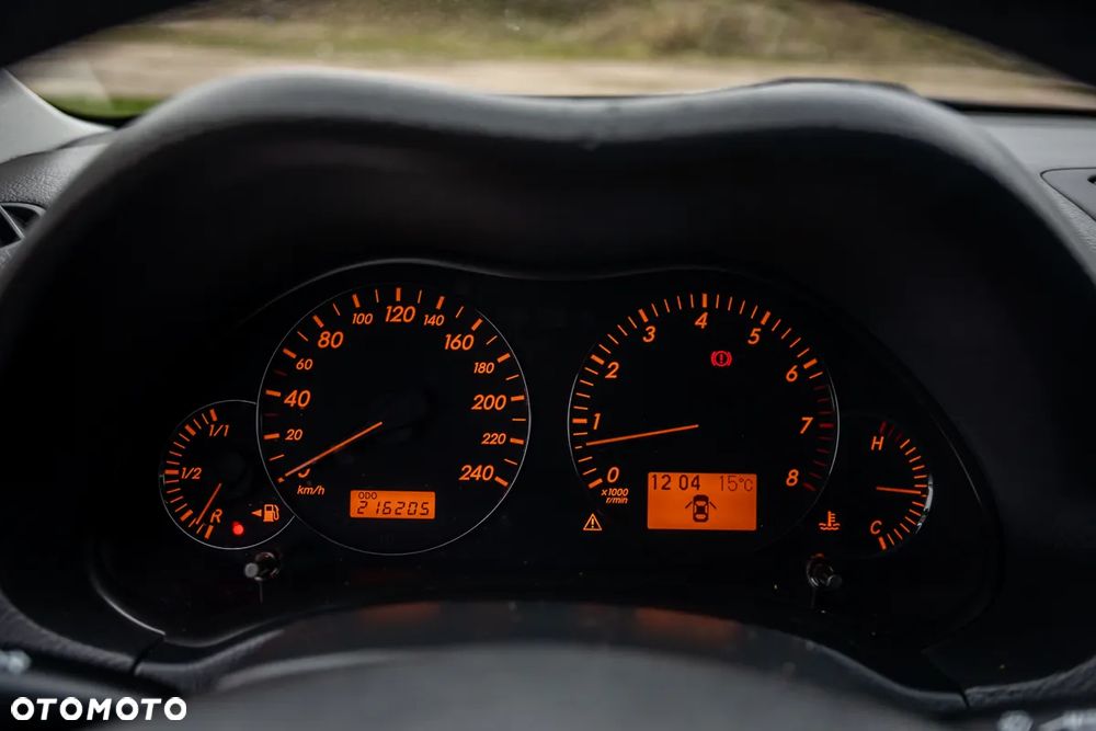 Toyota Avensis 1.8 VVT-i Combi - 25