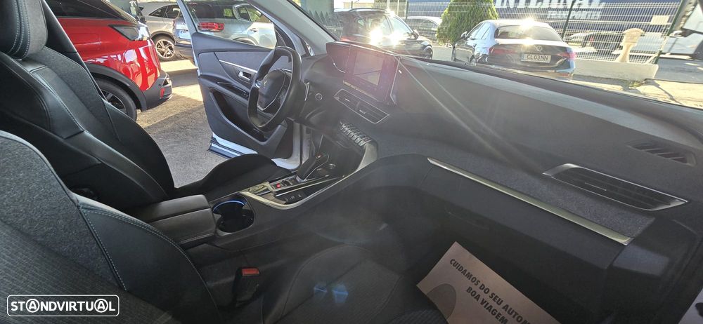 Peugeot 3008 1.6 Hybrid Allure Pack e-EAT8 - 20