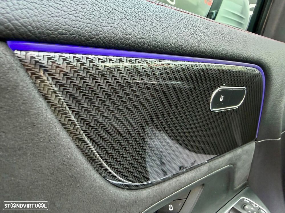 Mercedes-Benz GLA 250 e AMG Line - 32