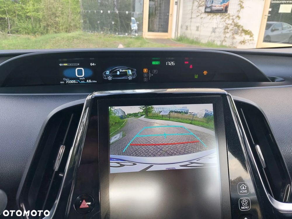 Toyota Prius Hybrid - 27