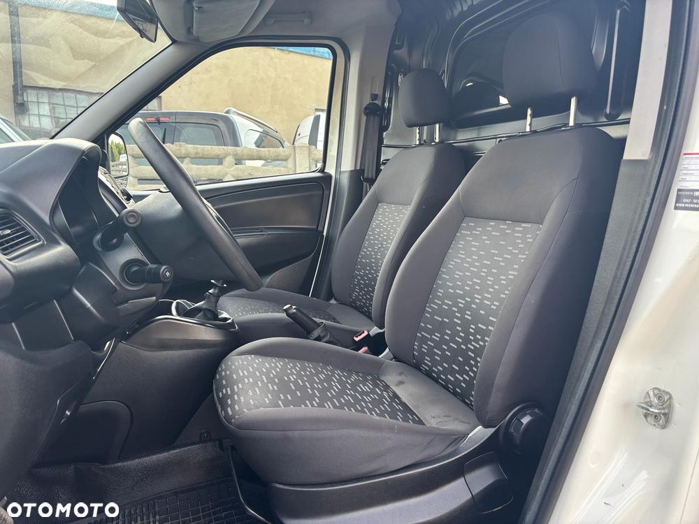 Opel COMBO MAXI - 17