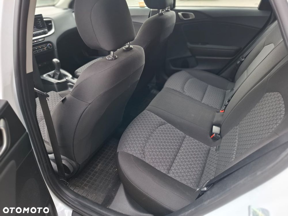 Kia Ceed - 20