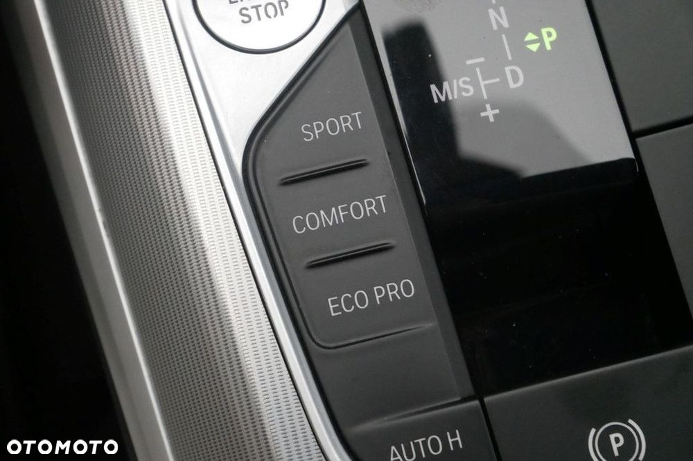 BMW Seria 3 - 23