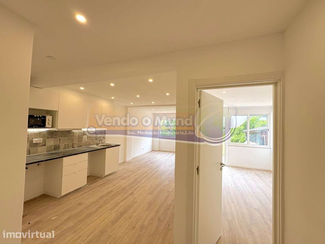 Apartamento T2 no Forte da Casa (FTC022) - Grande imagem: 2/17