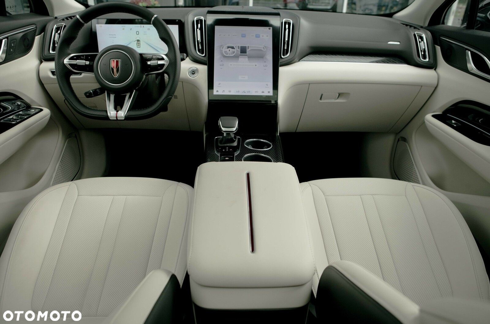Hongqi HS3 - 21