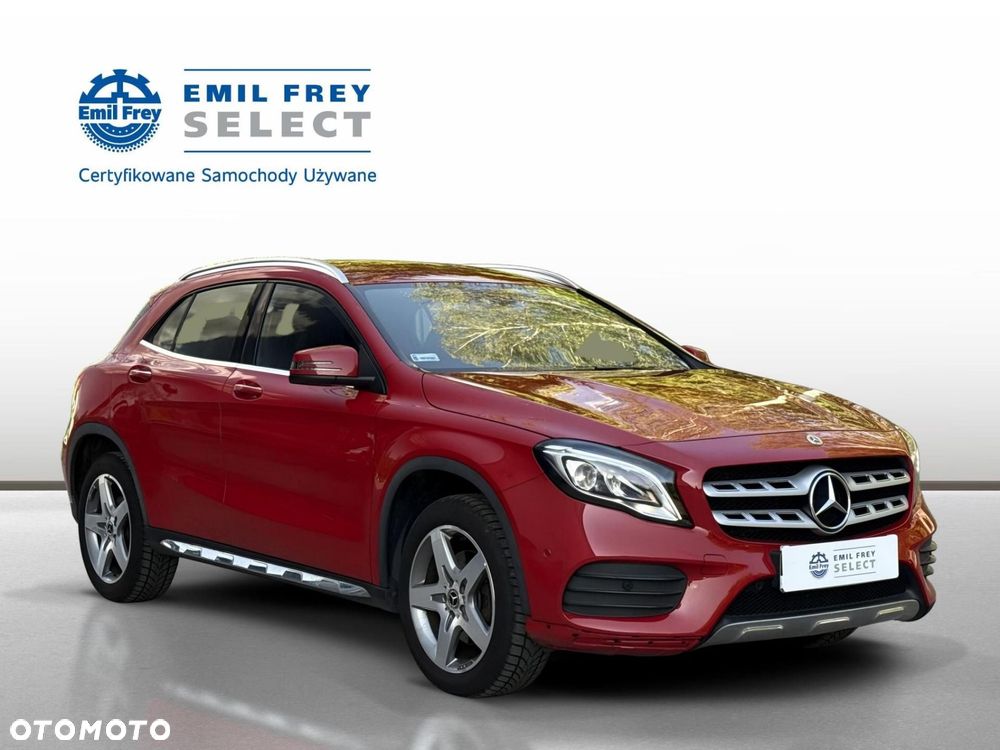 Mercedes-Benz GLA - 8