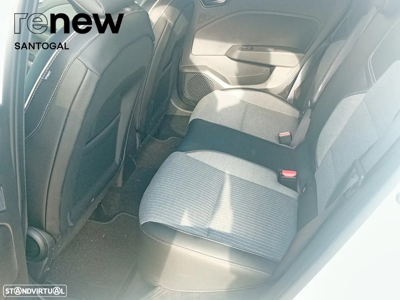 Renault Clio 1.0 TCe Techno Bi-Fuel - 14