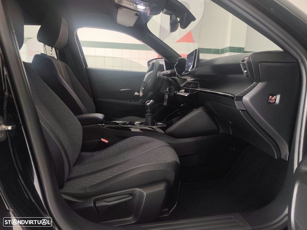 Peugeot 2008 1.2 PureTech Allure Pack - 11