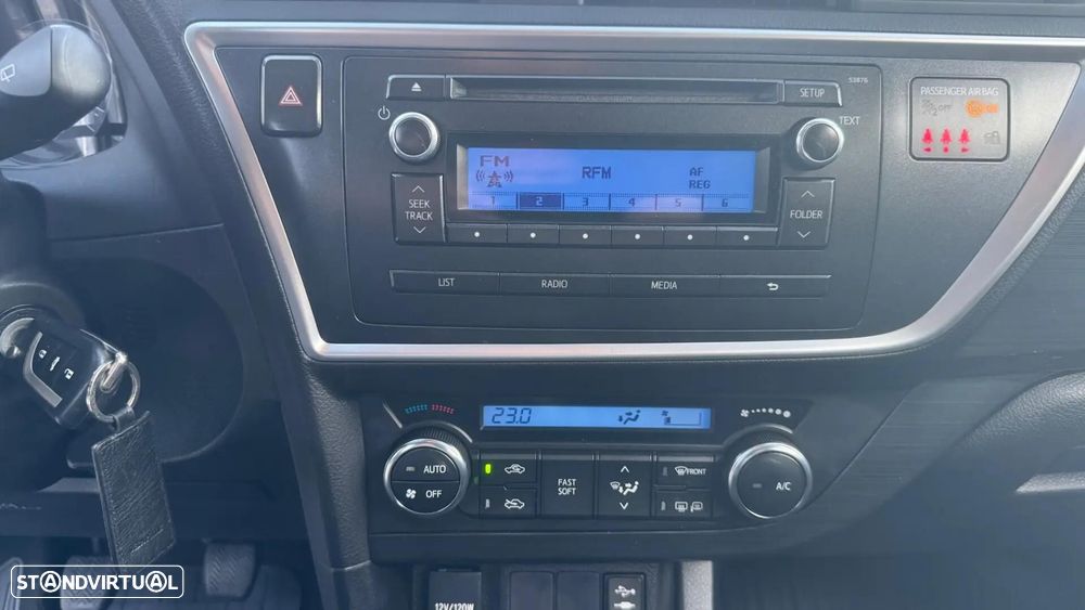 Toyota Auris Touring Sports 1.4 D-4D Active+AC - 19