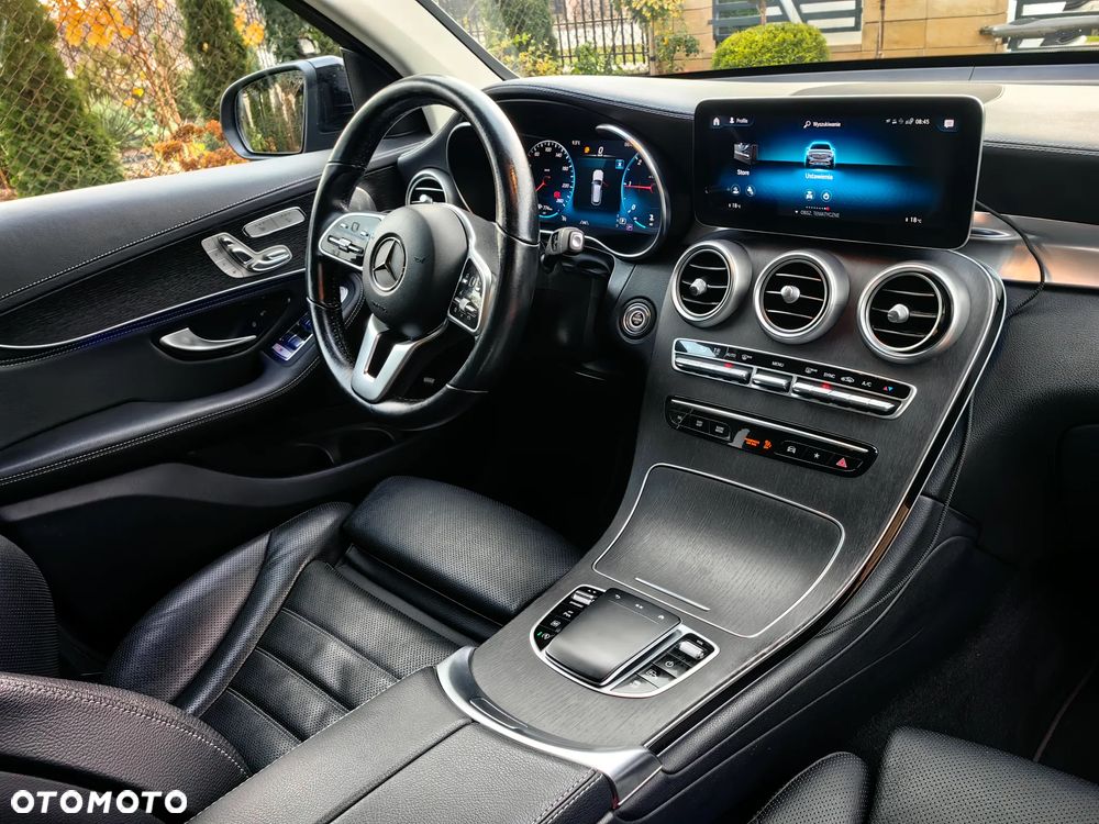 Mercedes-Benz GLC 300 d 4-Matic - 16