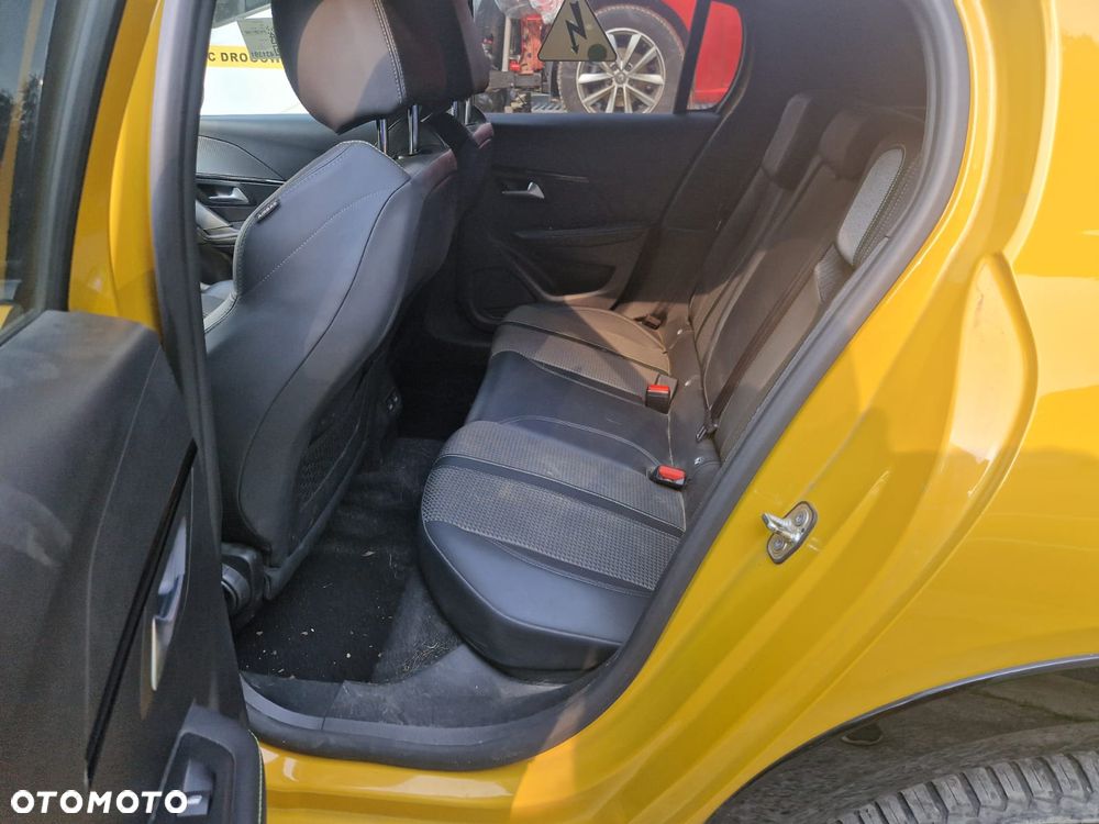 Peugeot 208 - 7